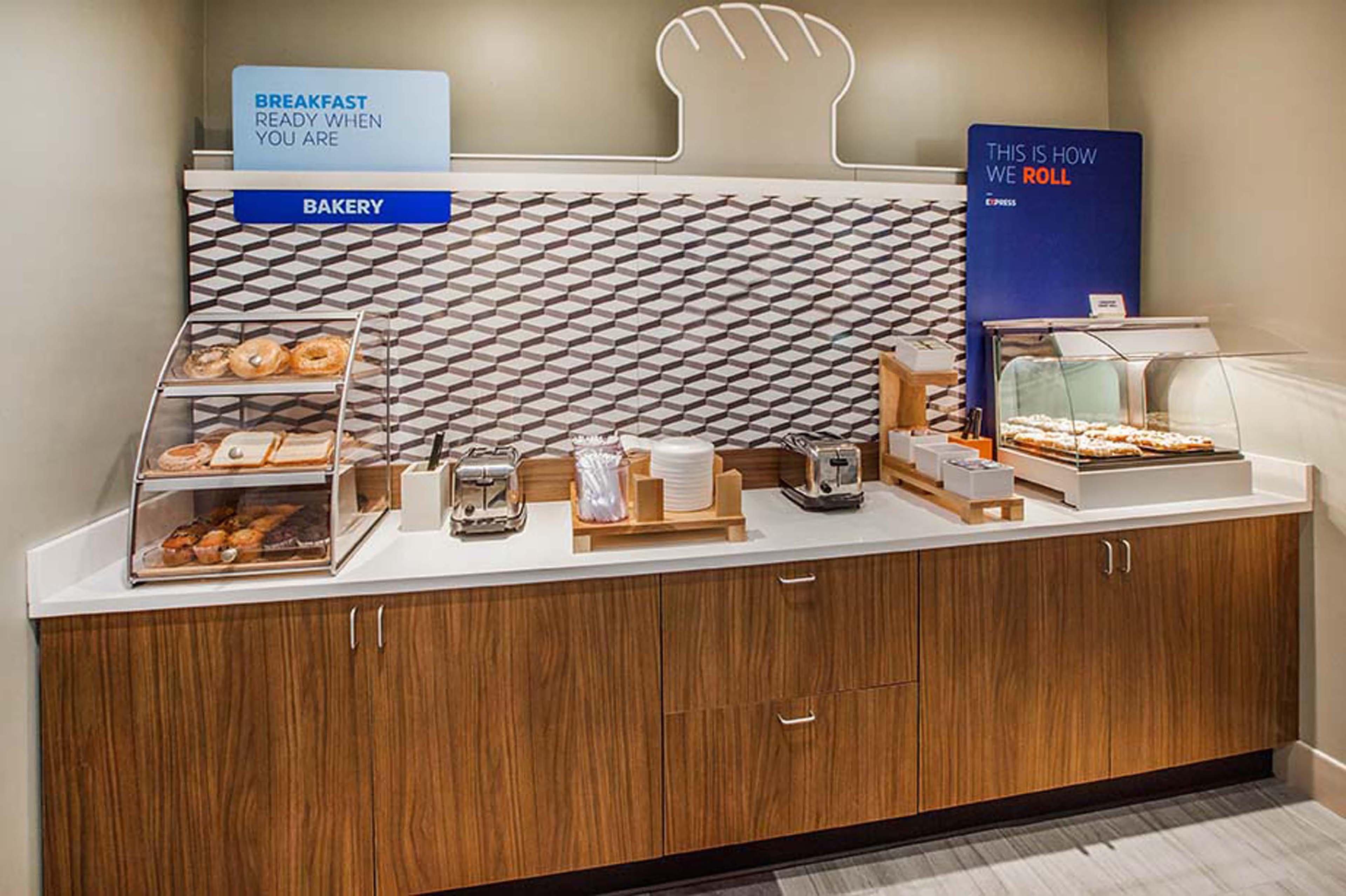 Holiday Inn Express & Suites Pahrump By Ihg Экстерьер фото